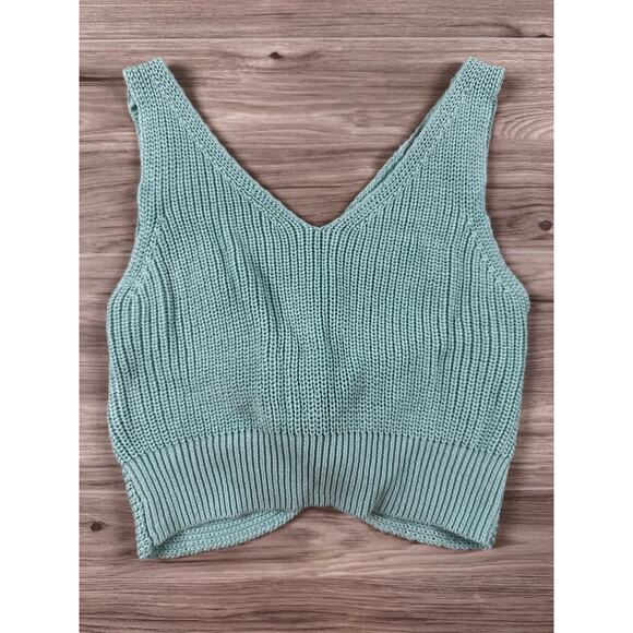 Pink Lily Aqua Twist-Front Crop Knit Top‎ Size Small - Picture 2 of 6